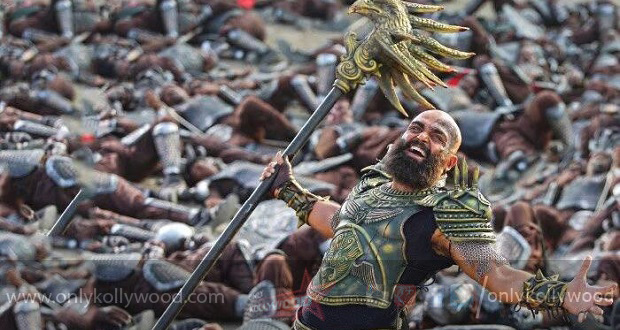 Karthi walks the extra mile for Kaashmora copy