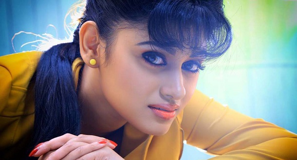 oviya