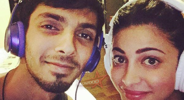 anirudh shruti haasan web