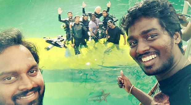 theri underwater fight